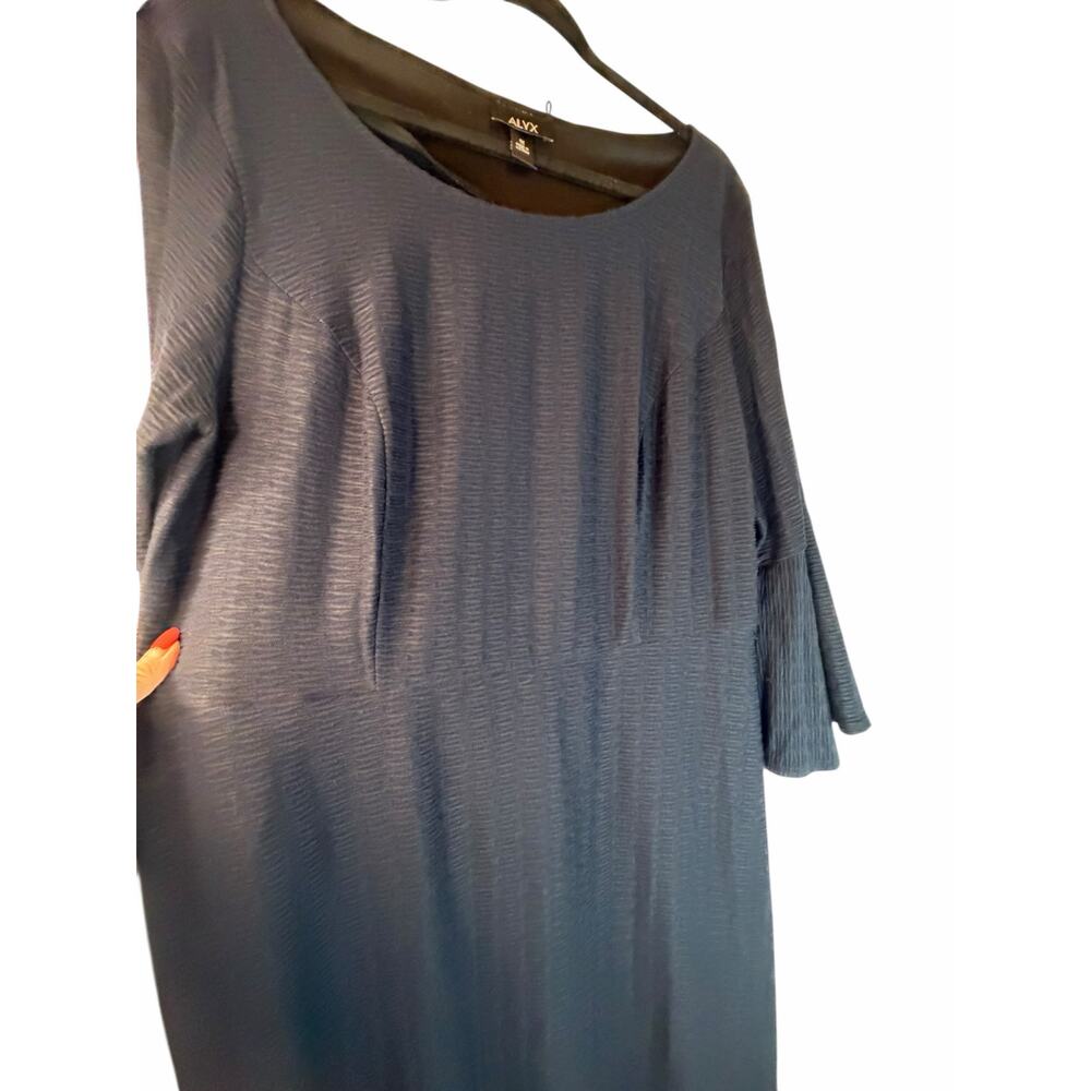 Alyx Navy Textured Dress - Size 1X - Picture 12 of 13